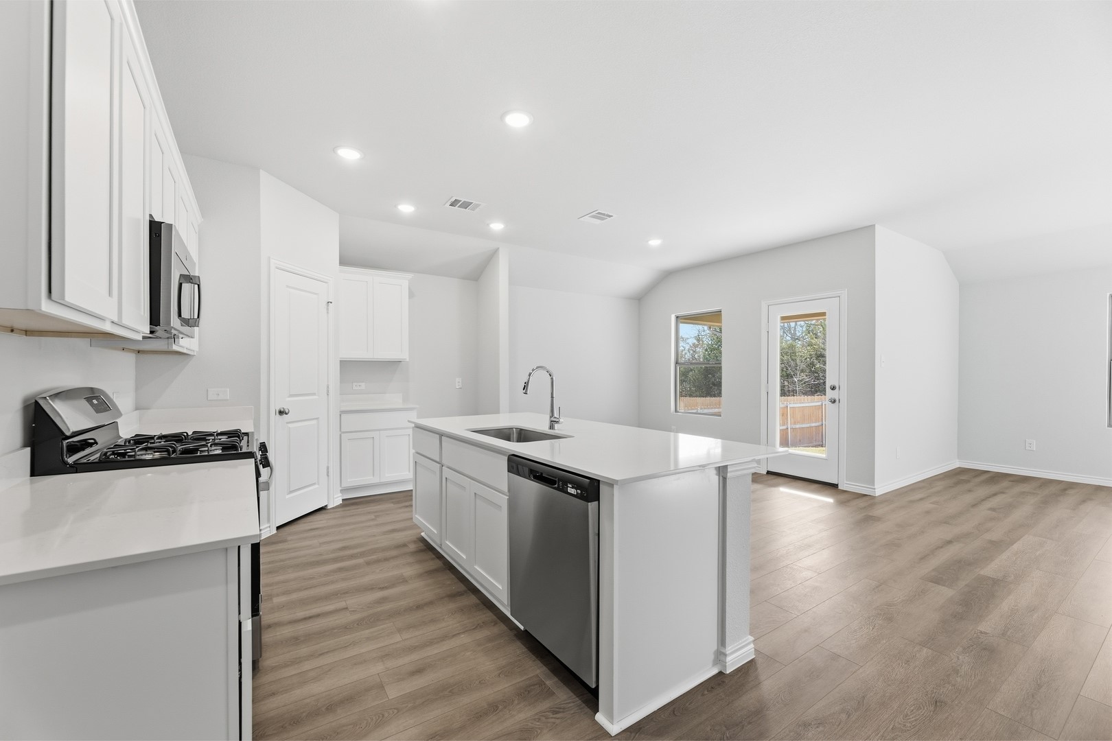 3850 Rose Hill Court