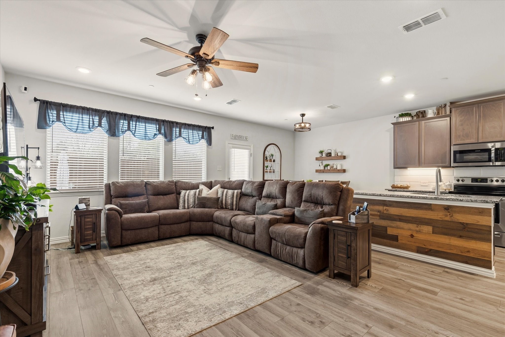 1236 Lamar Drive