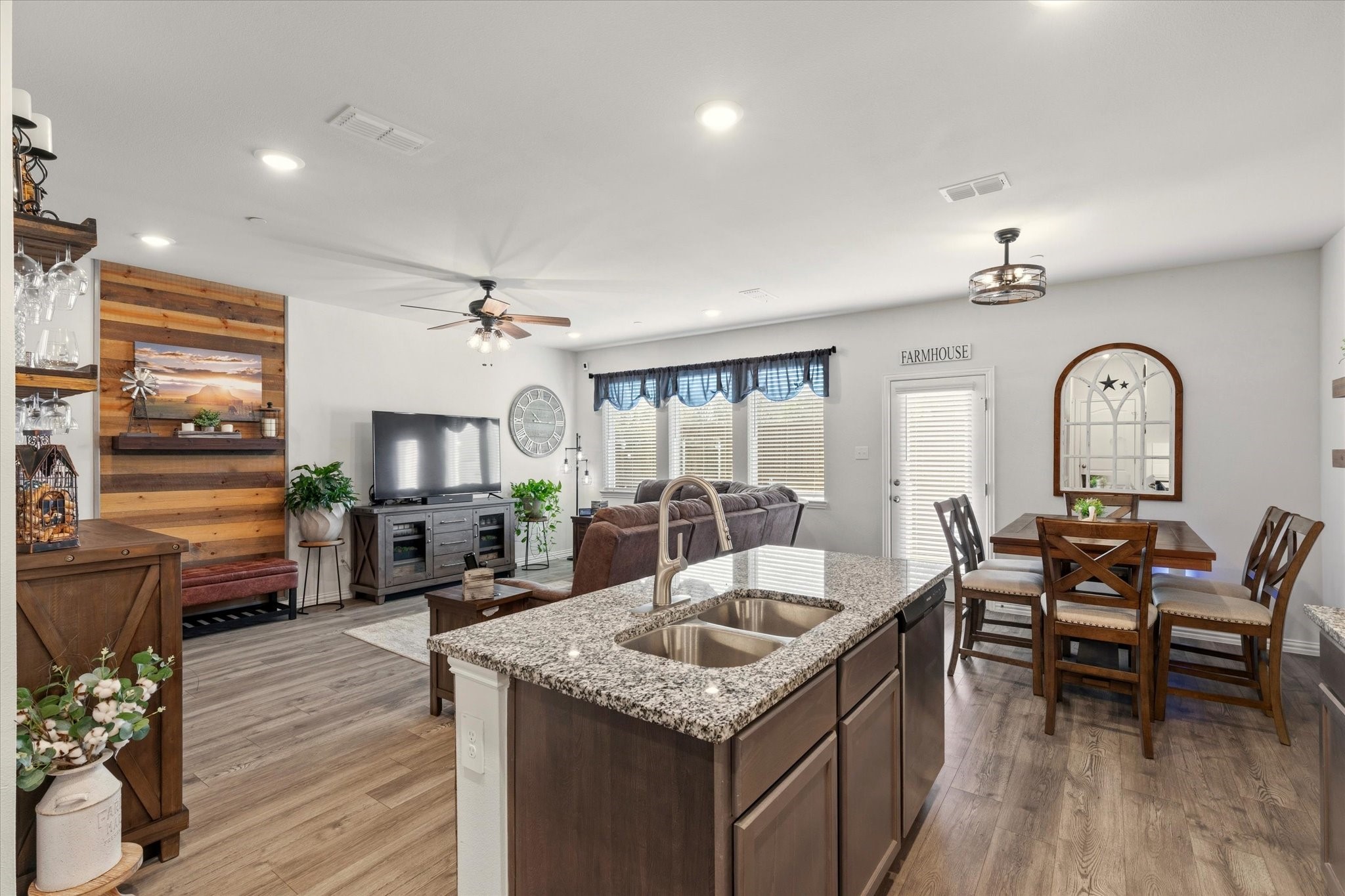 1236 Lamar Drive