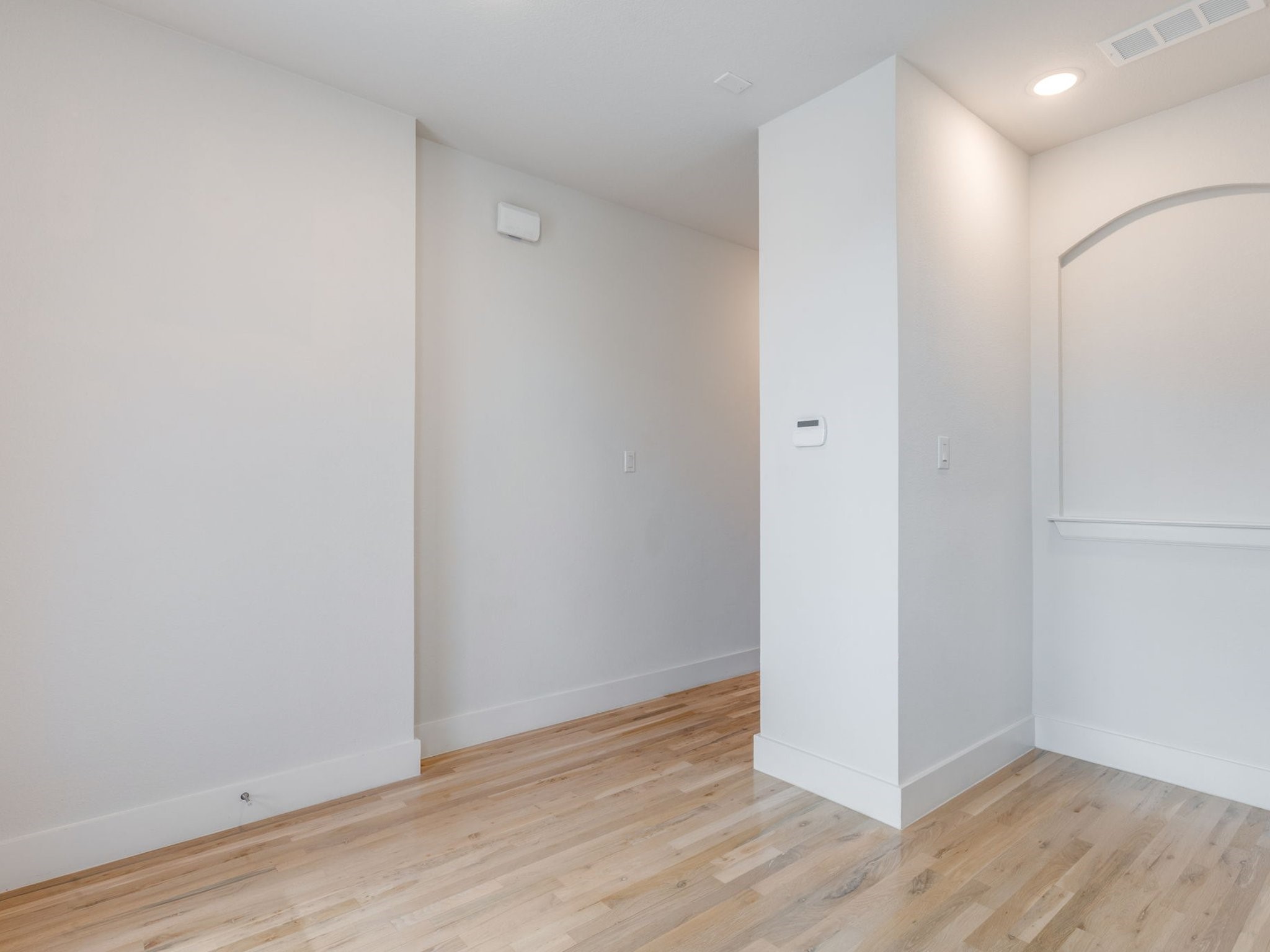 4913 Broadway Drive