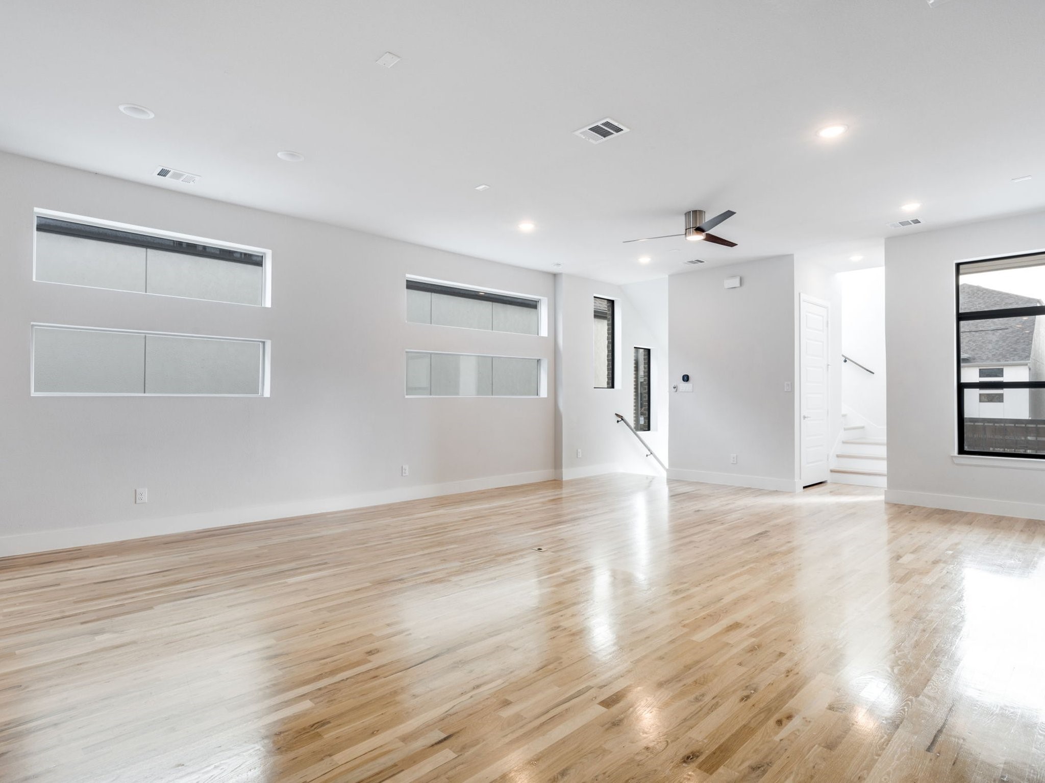 4913 Broadway Drive