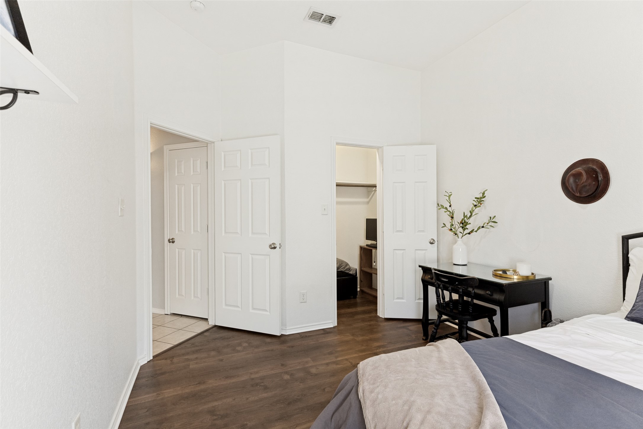 1024 Kingsley Drive