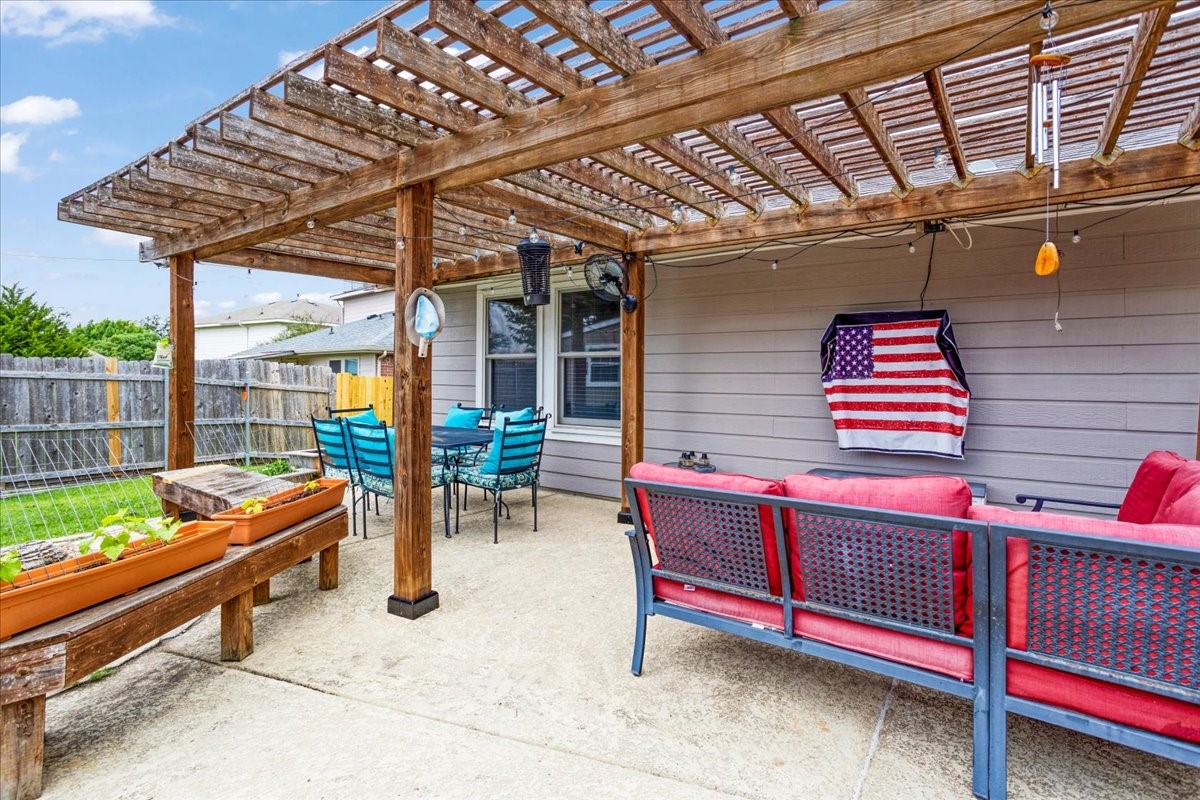 1205 Post Oak Trail