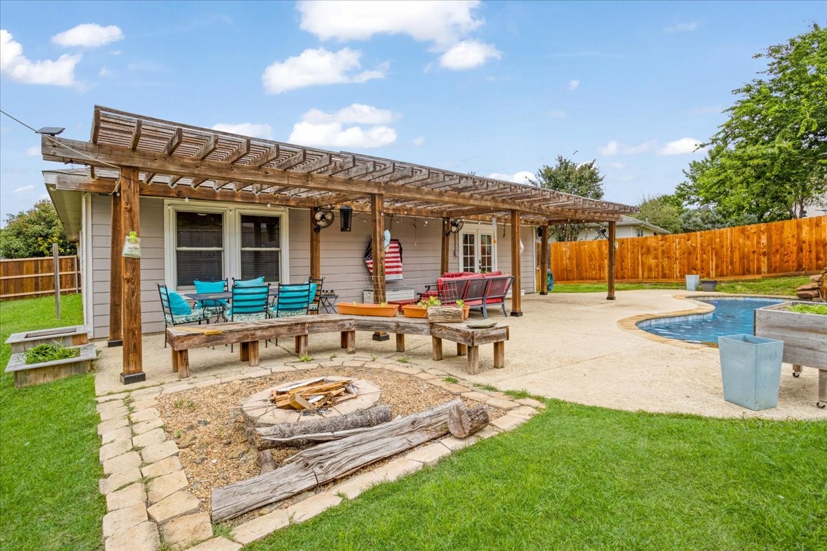 1205 Post Oak Trail