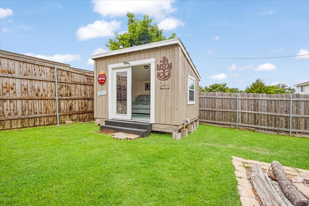 1205 Post Oak Trail