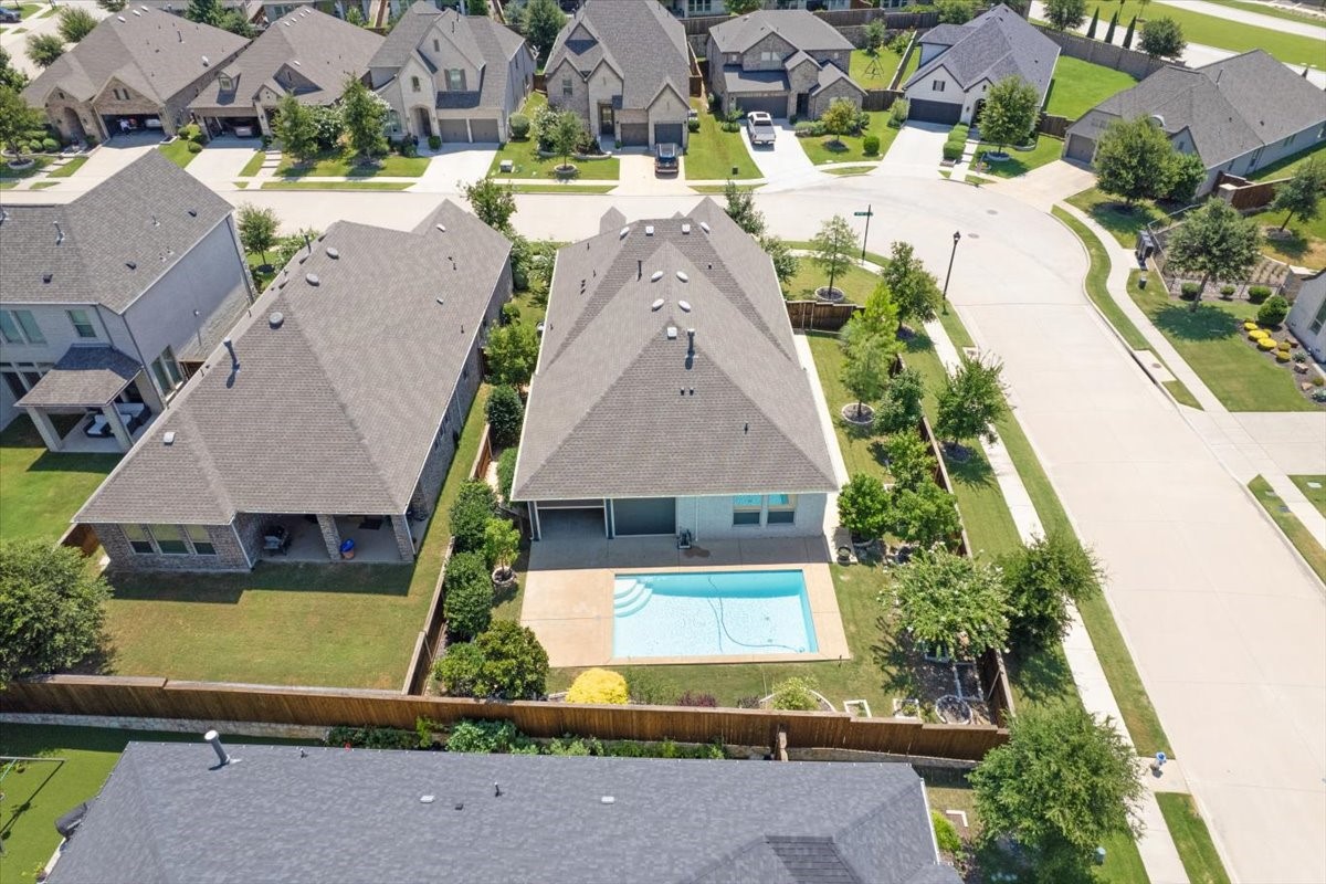 3227 Fall Flyer Place