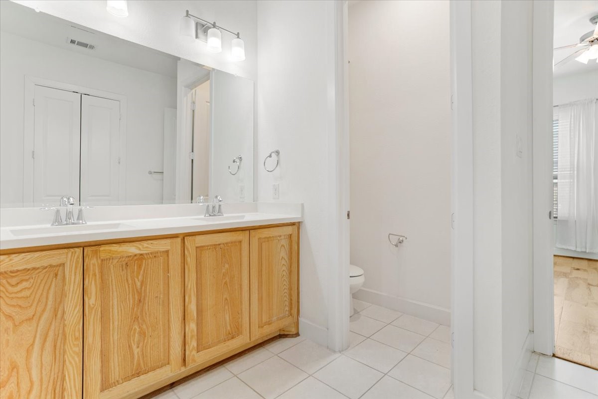 3227 Fall Flyer Place