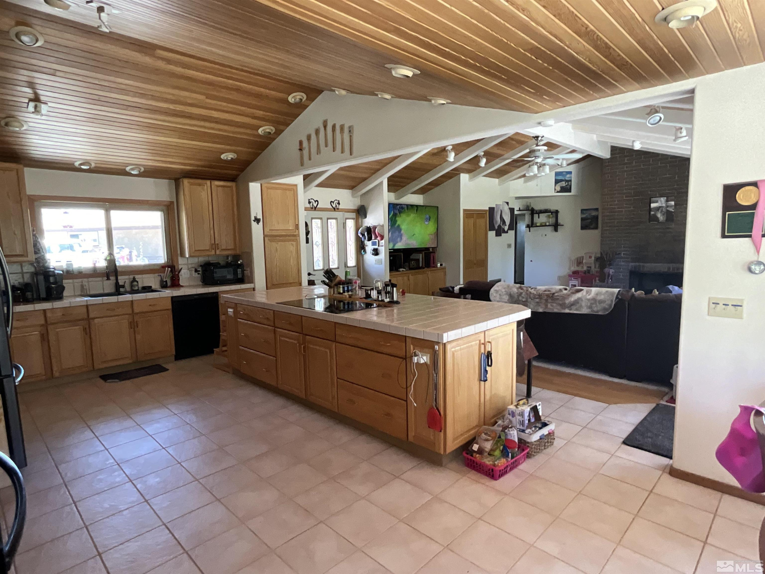 1677 Rio Vista Drive
