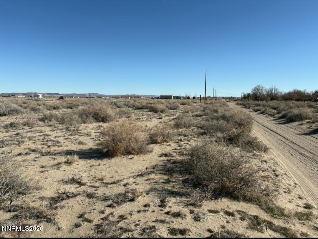 1650 E Cougar Street, 27