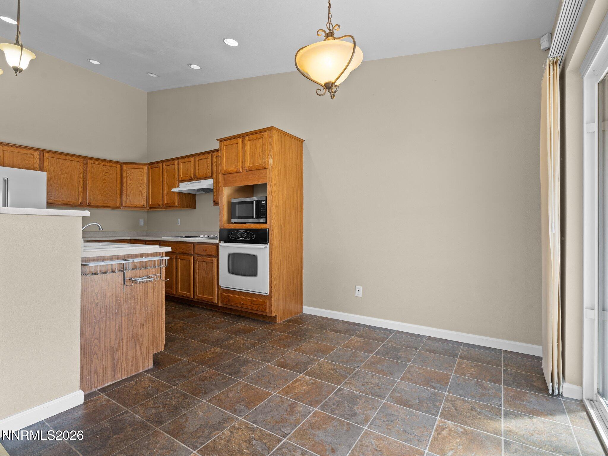 875 Vista Park Drive