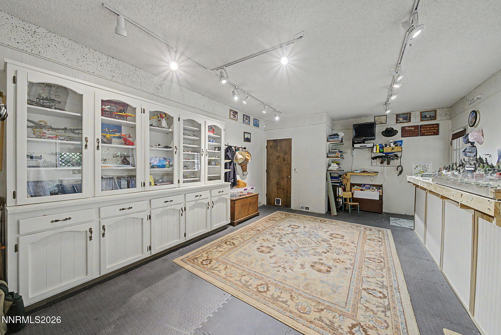 3590 Shawnee Drive