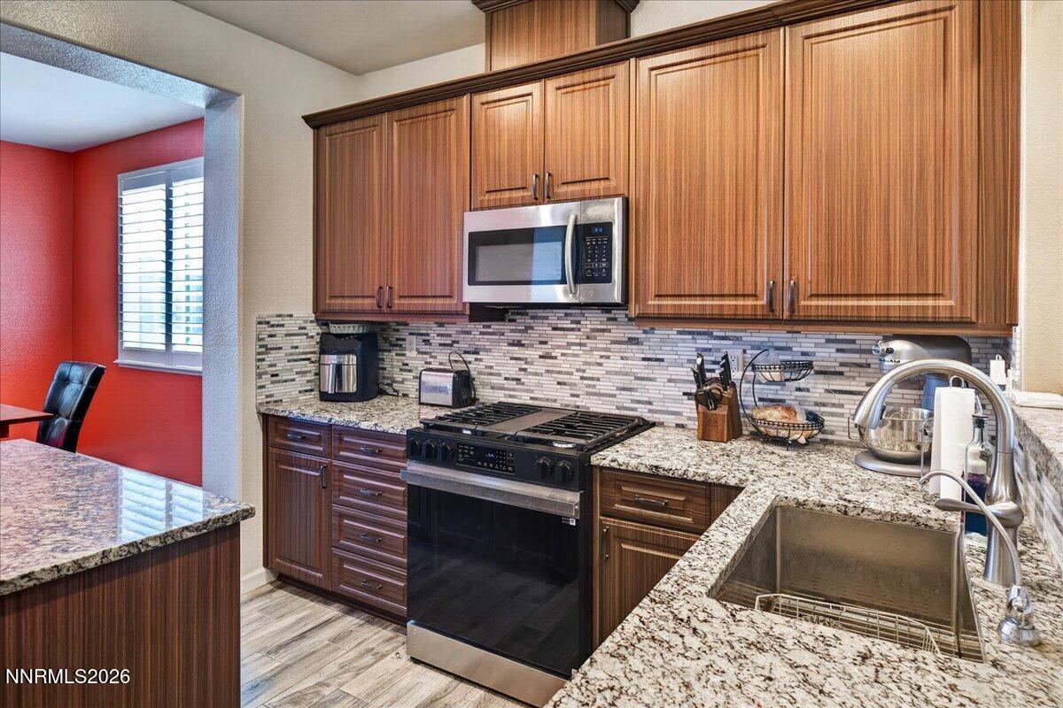 1460 Shadow Lane