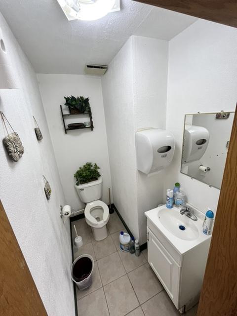 2820 West Stark STREET