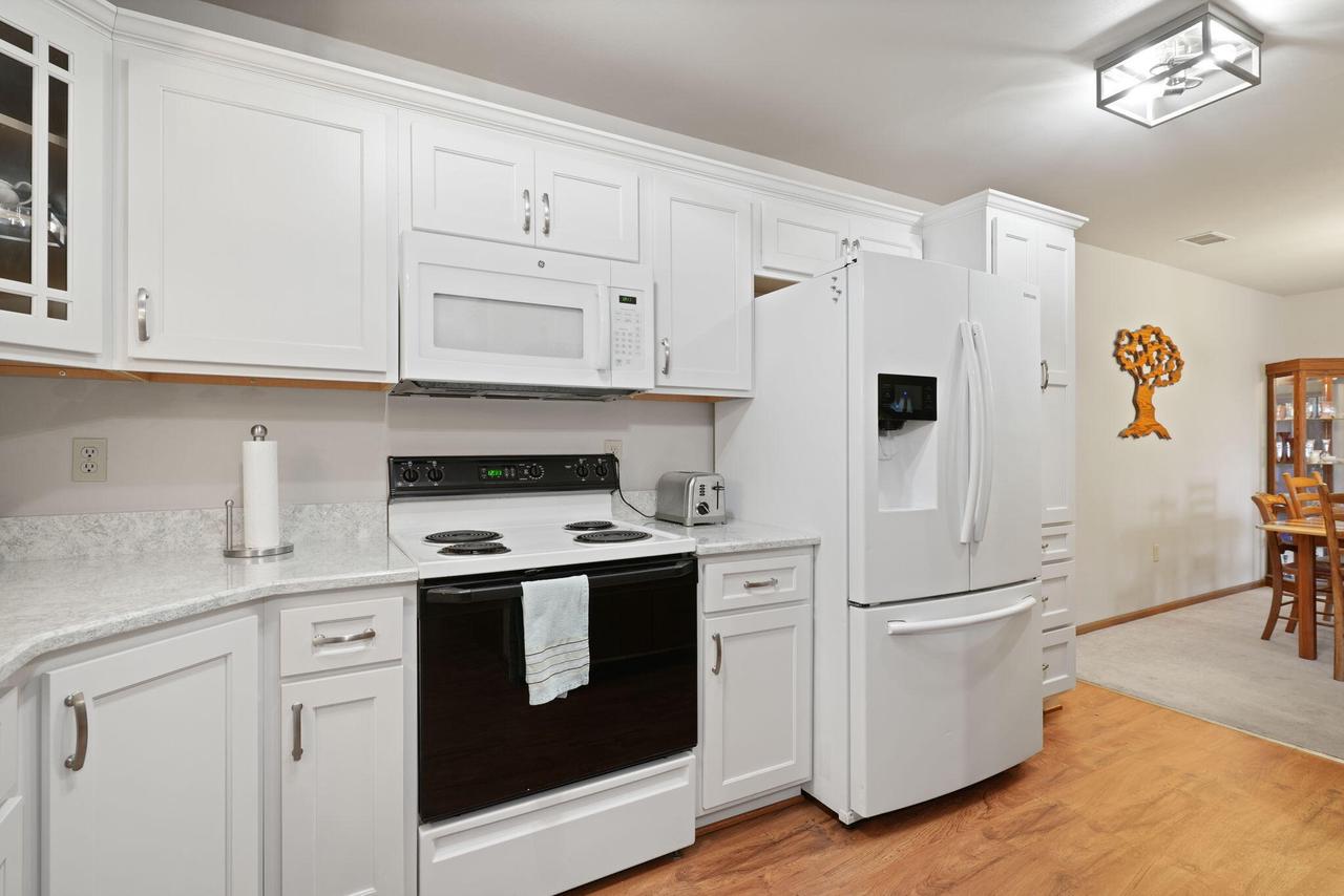 1225 North Sunnyslope DRIVE 104