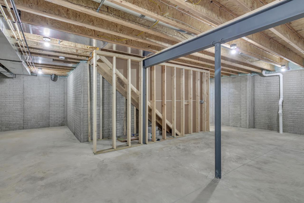 4010 35th AVENUE Lt3