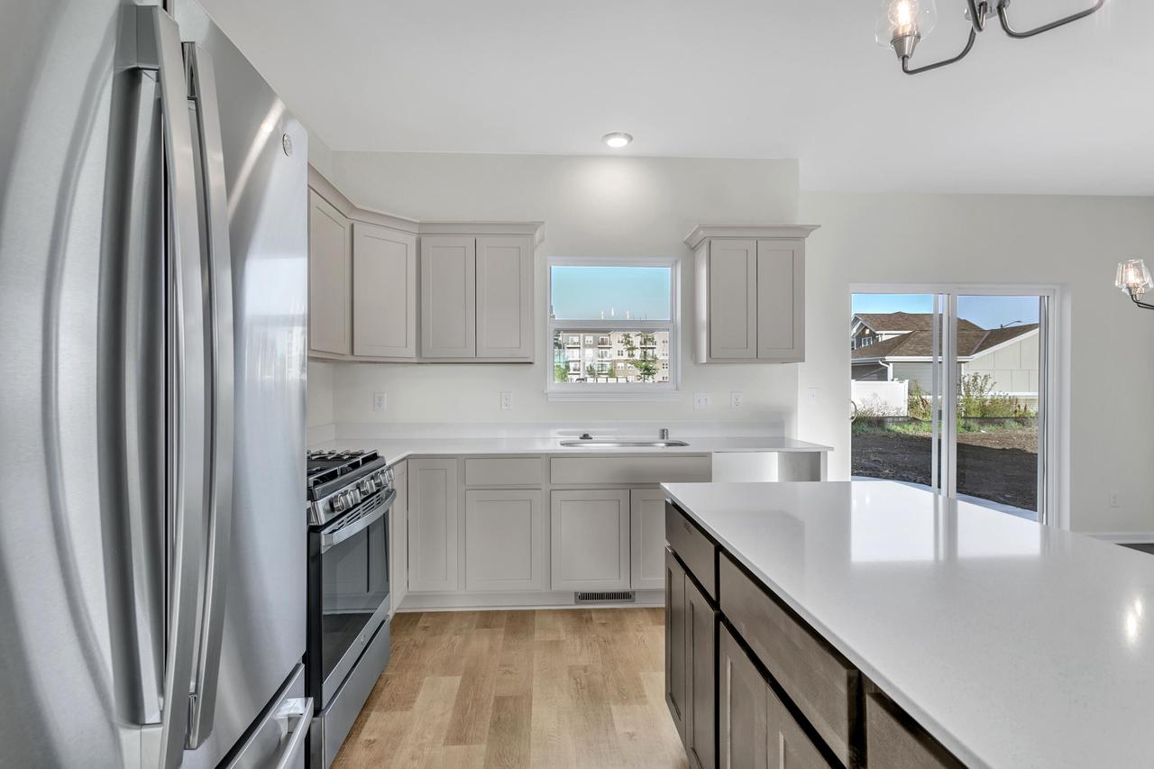 4010 35th AVENUE Lt3