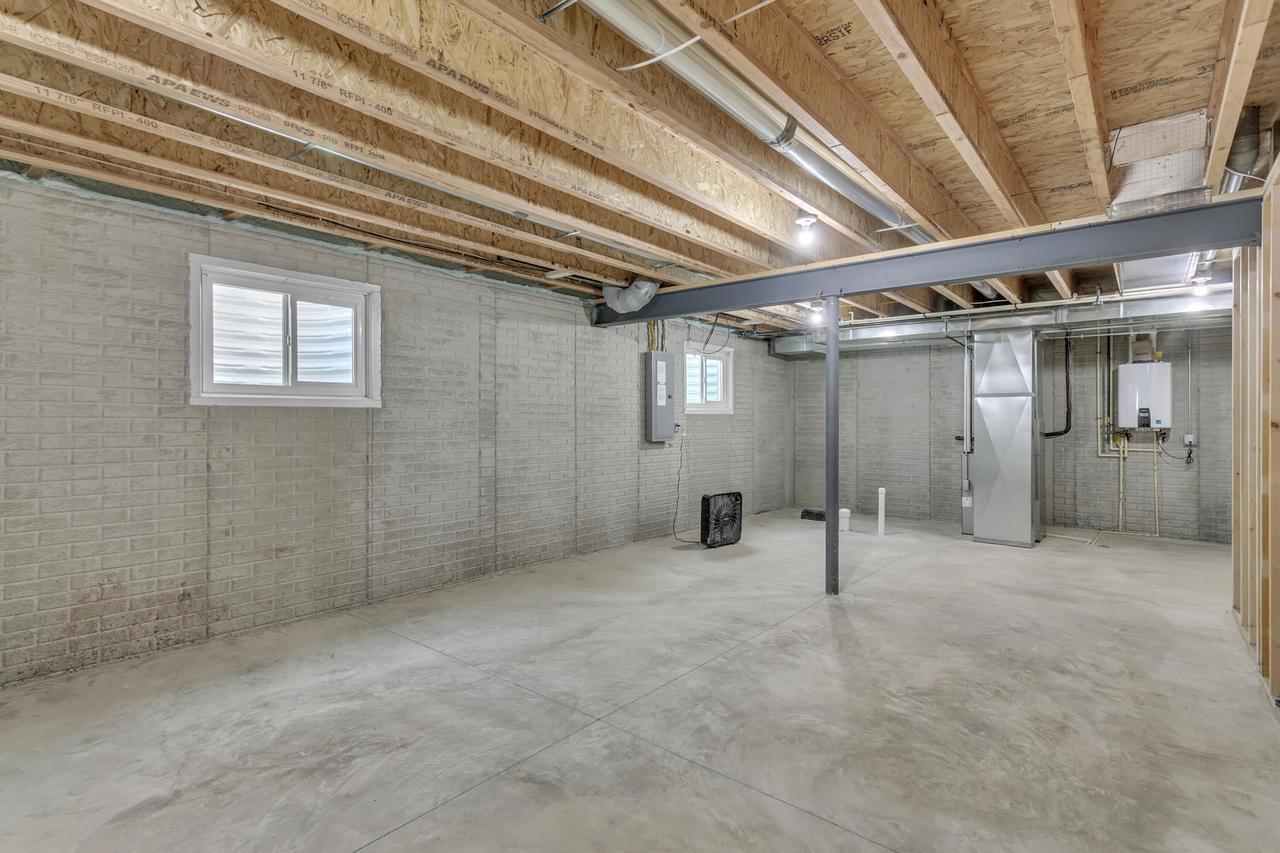 4010 35th AVENUE Lt3