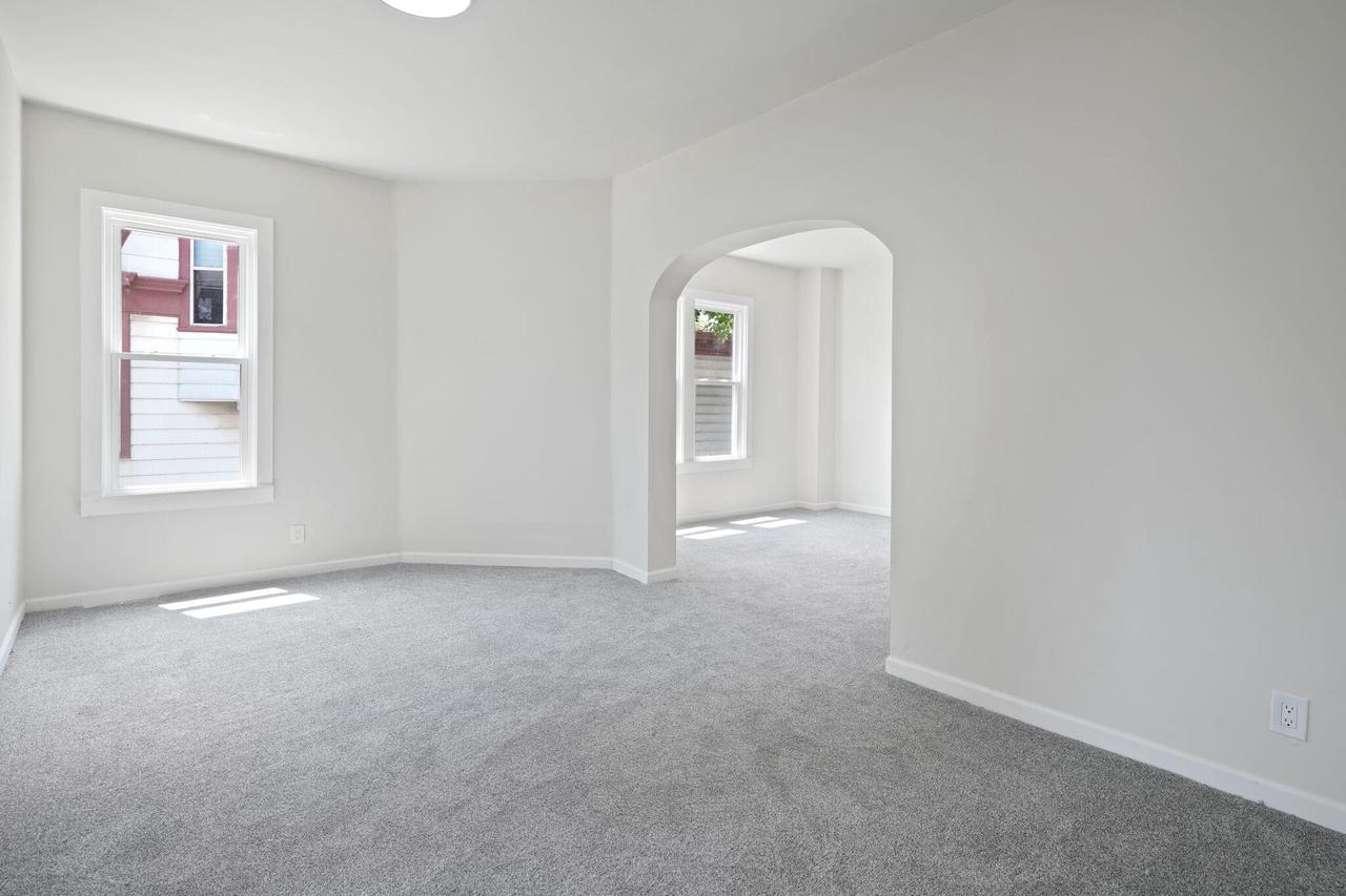 1328 Carlisle AVENUE