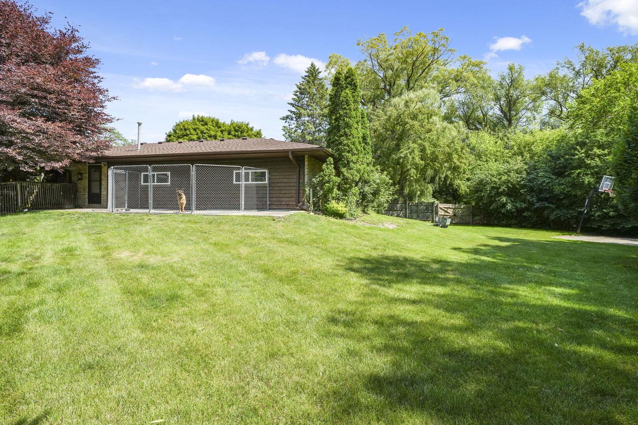 550 Cross Creek ROAD