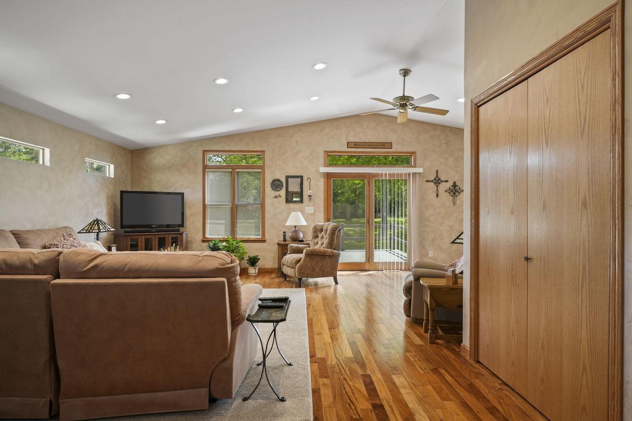 5405 Twin Elms DRIVE