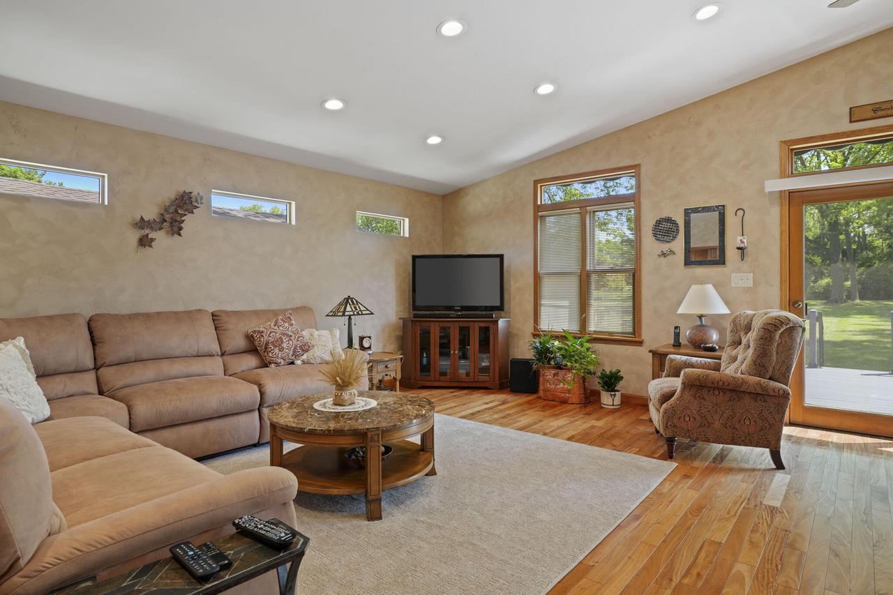 5405 Twin Elms DRIVE