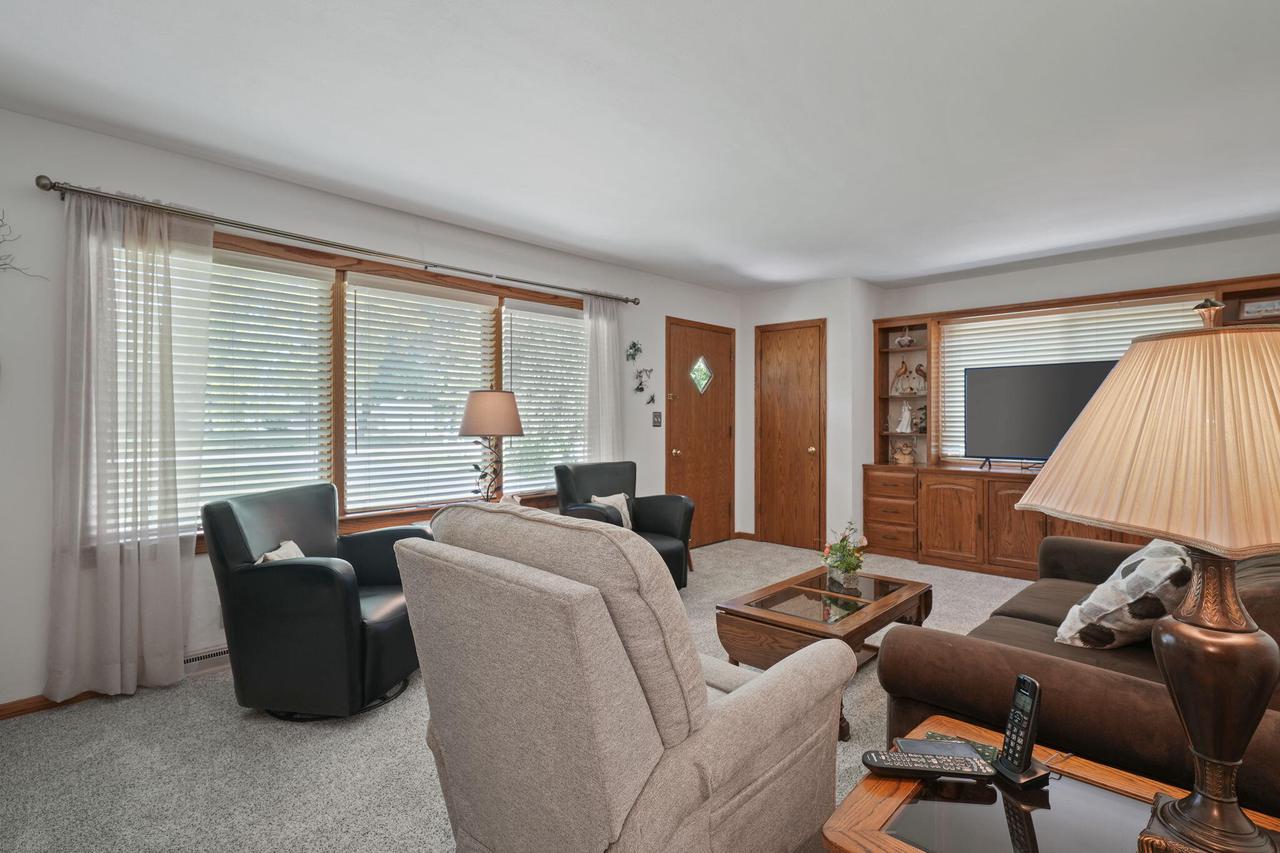 5405 Twin Elms DRIVE