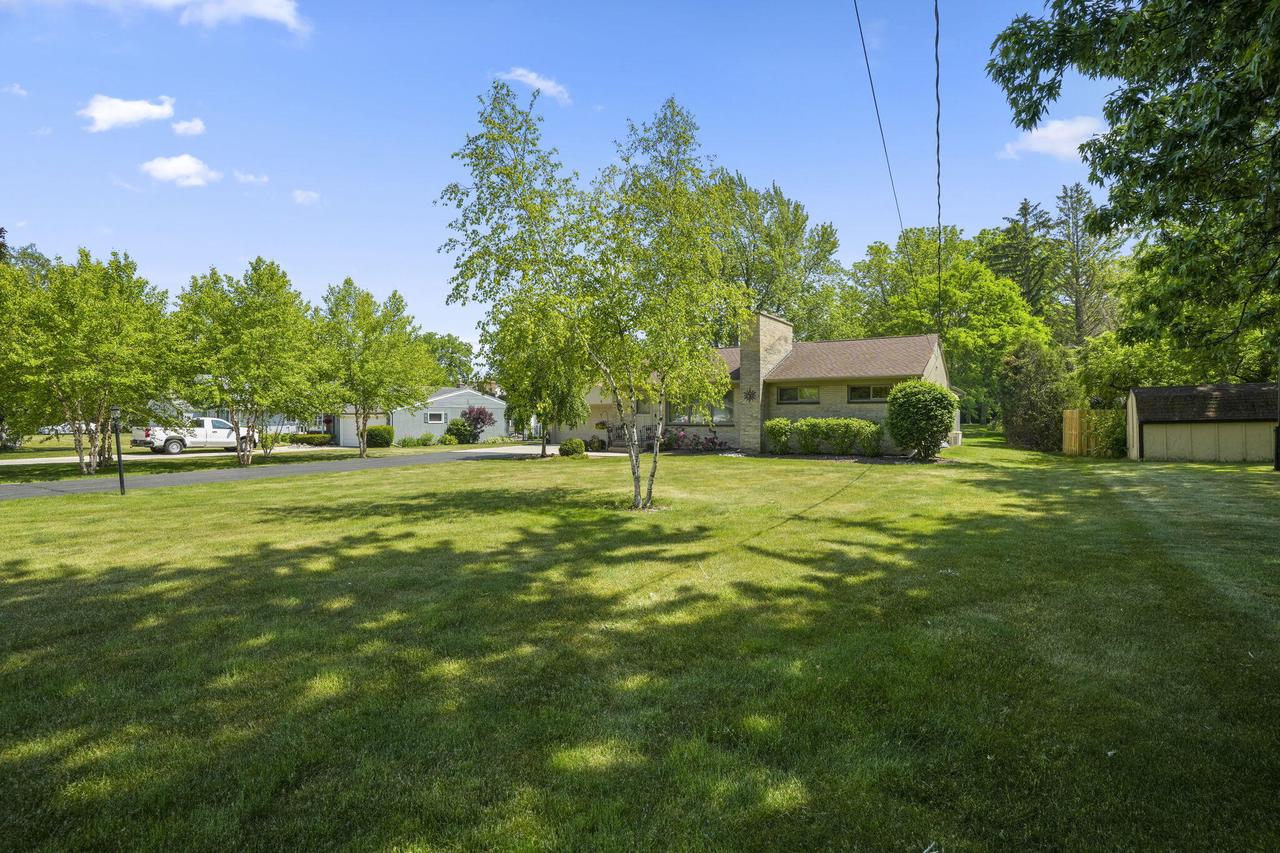 5405 Twin Elms DRIVE