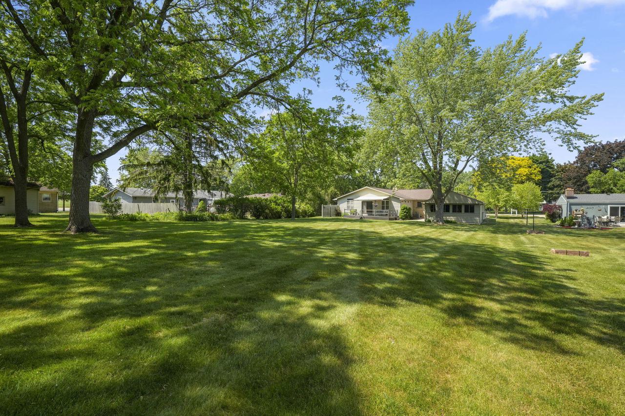 5405 Twin Elms DRIVE