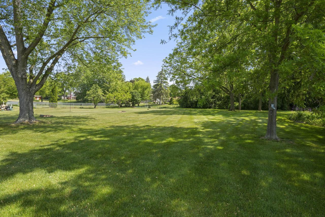 5405 Twin Elms DRIVE