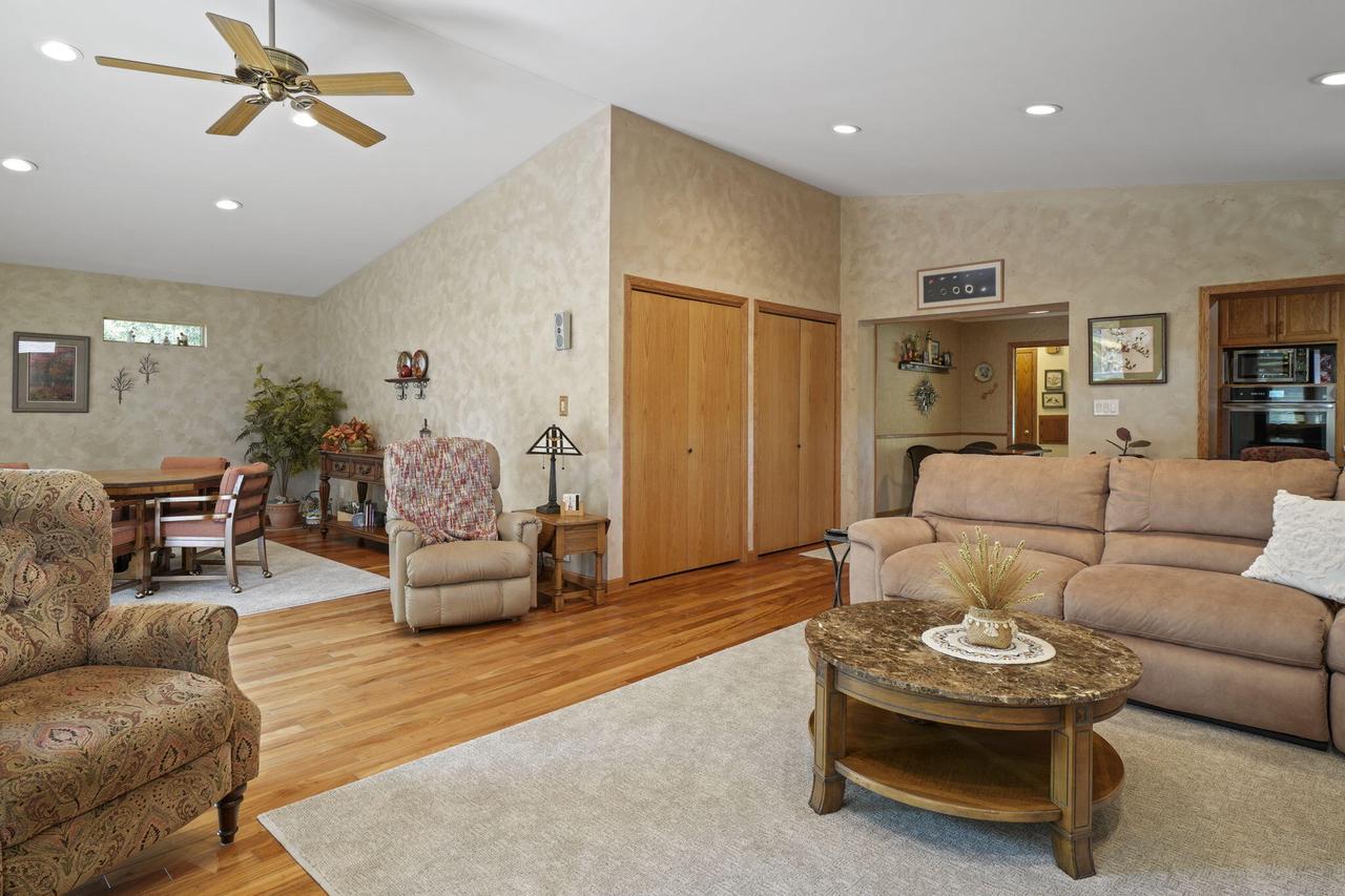 5405 Twin Elms DRIVE