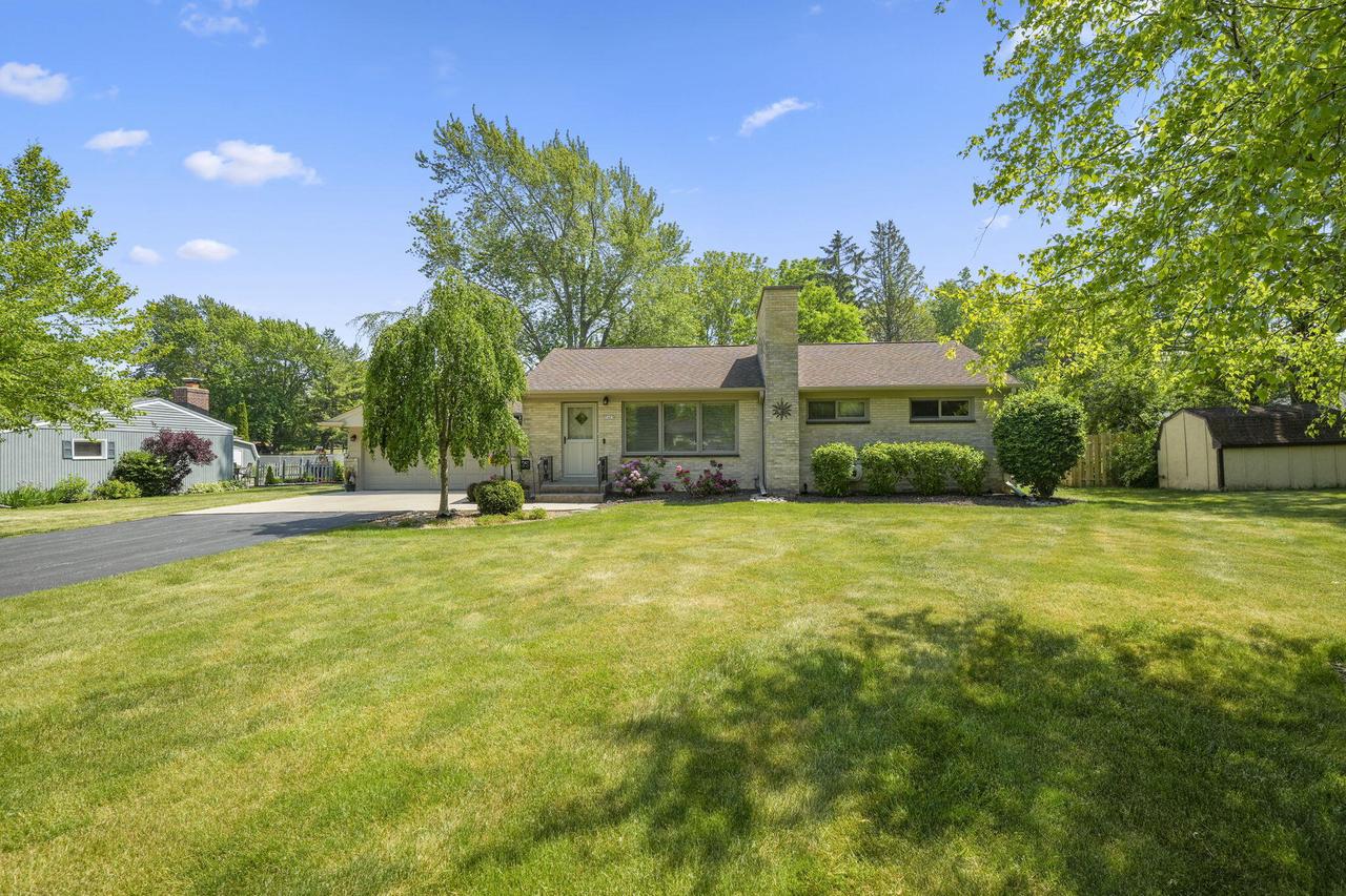 5405 Twin Elms DRIVE