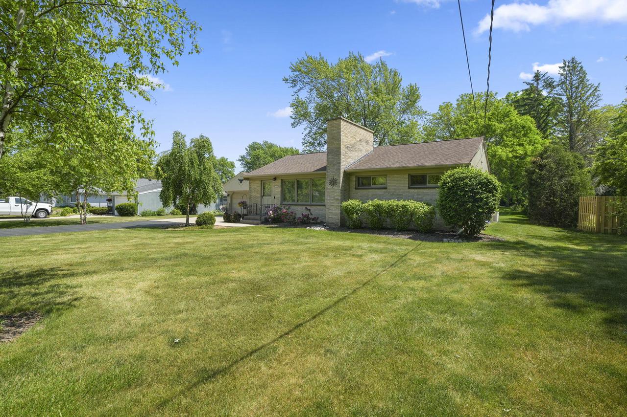 5405 Twin Elms DRIVE