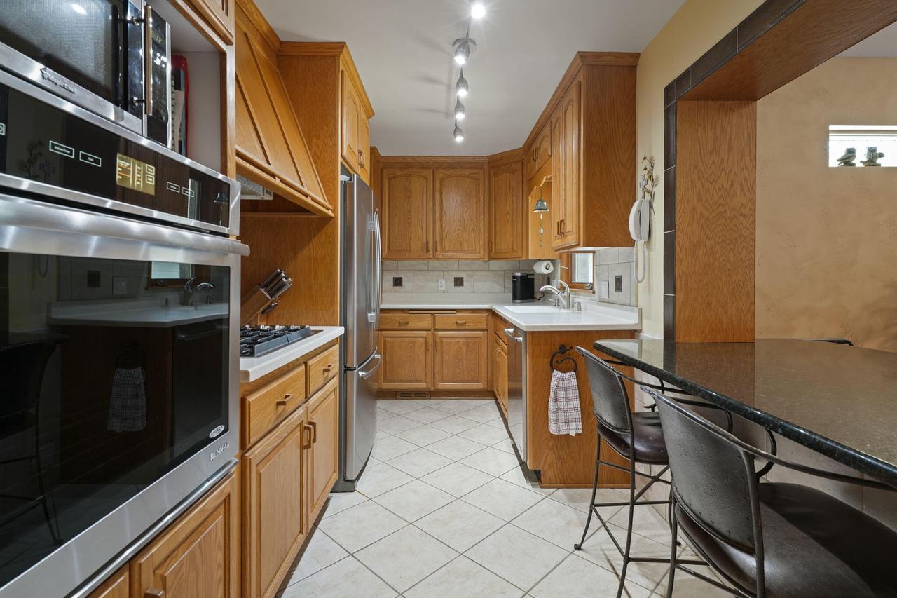 5405 Twin Elms DRIVE