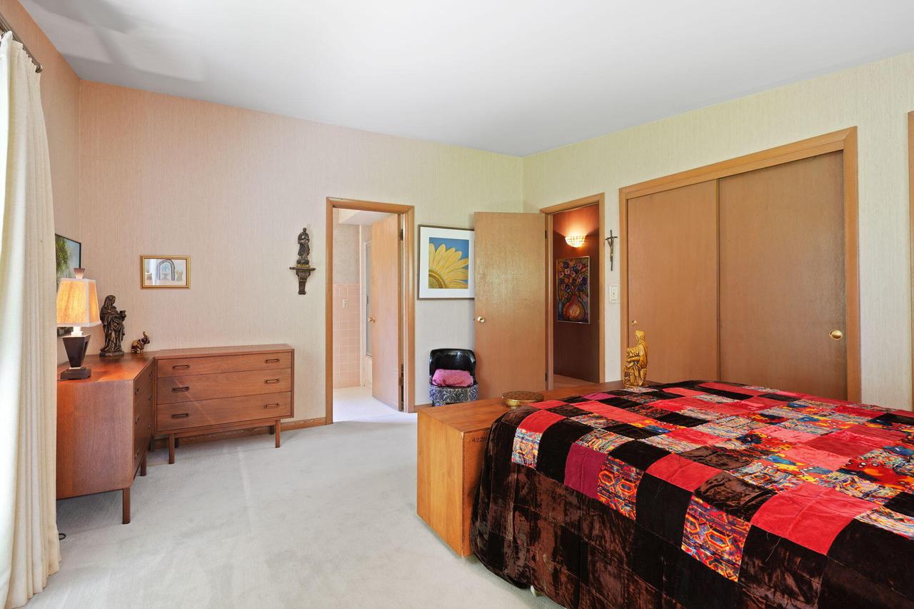 1209 Valley View DRIVE
