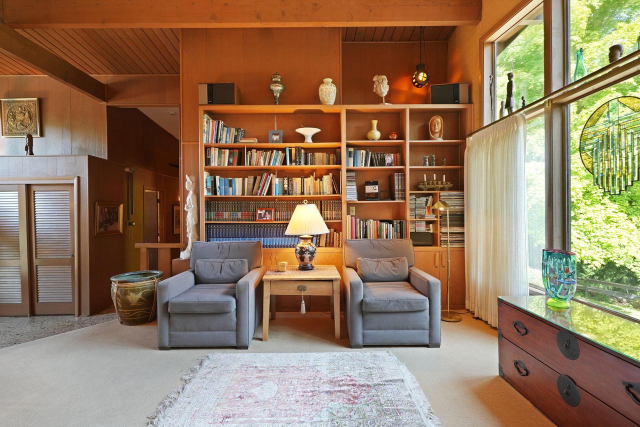 1209 Valley View DRIVE