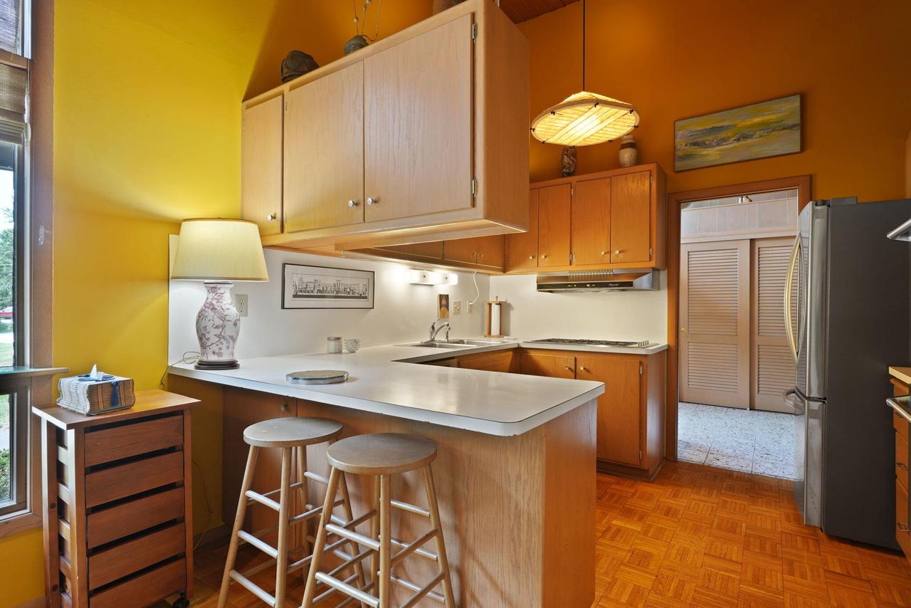 1209 Valley View DRIVE