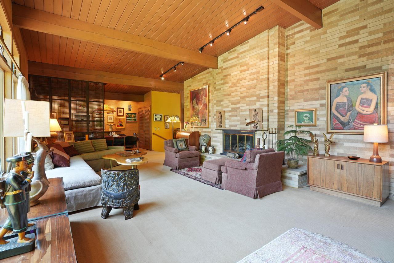 1209 Valley View DRIVE