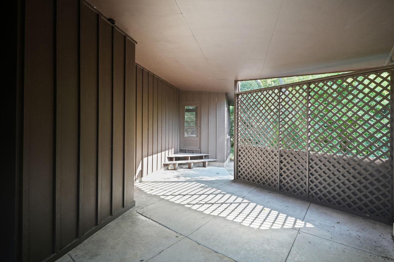1209 Valley View DRIVE