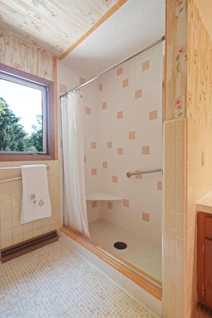 1209 Valley View DRIVE