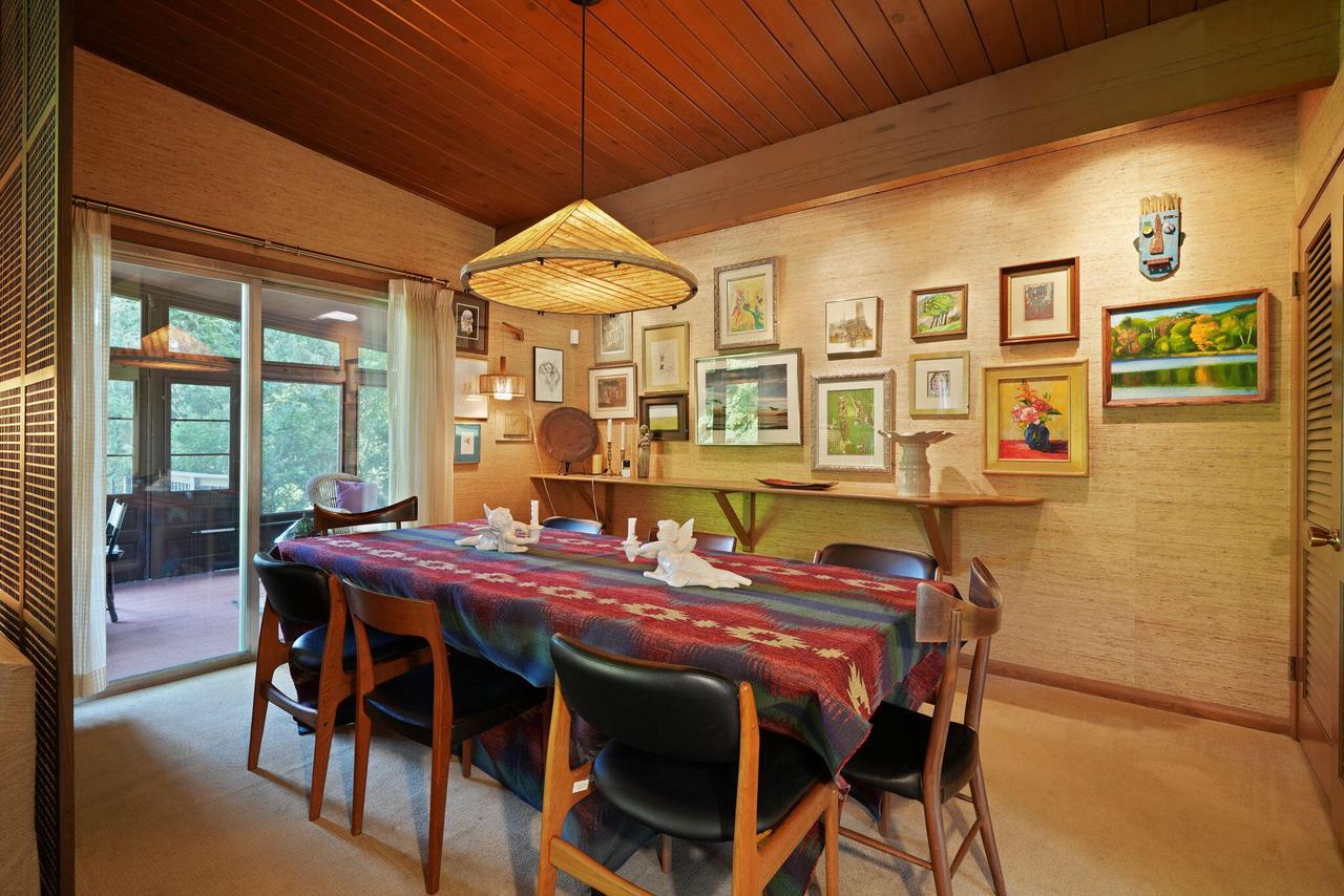 1209 Valley View DRIVE