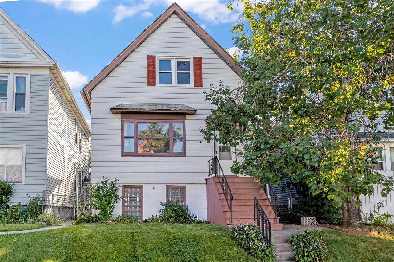 2332 South 10th STREET