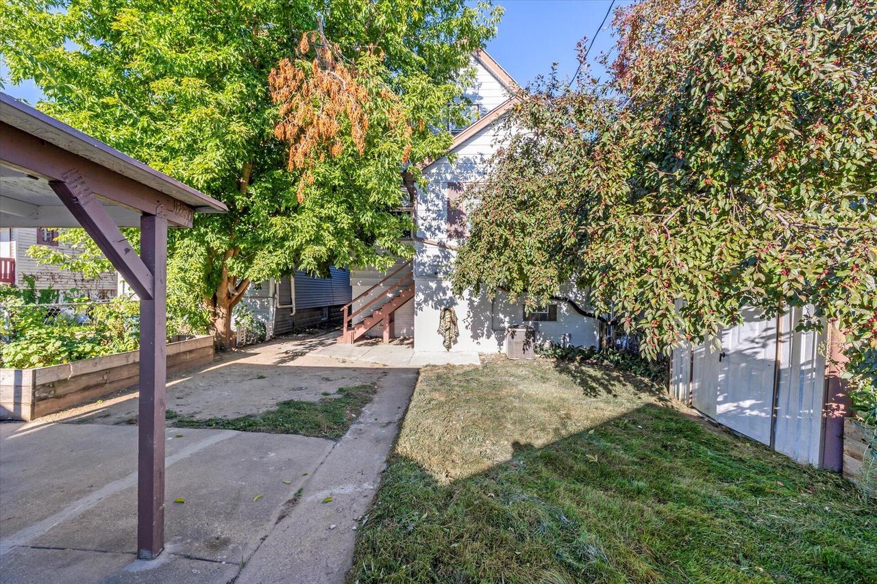 2332 South 10th STREET