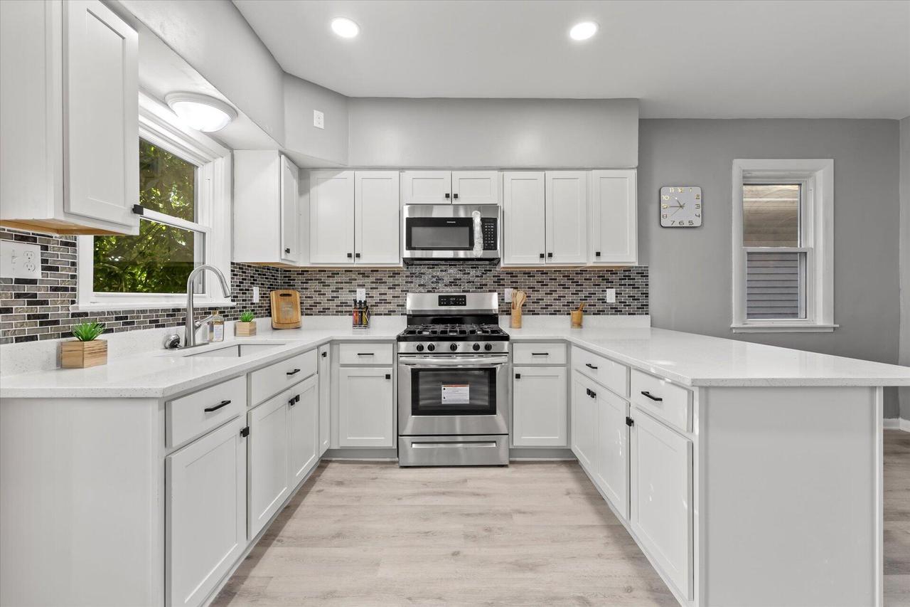 2332 South 10th STREET