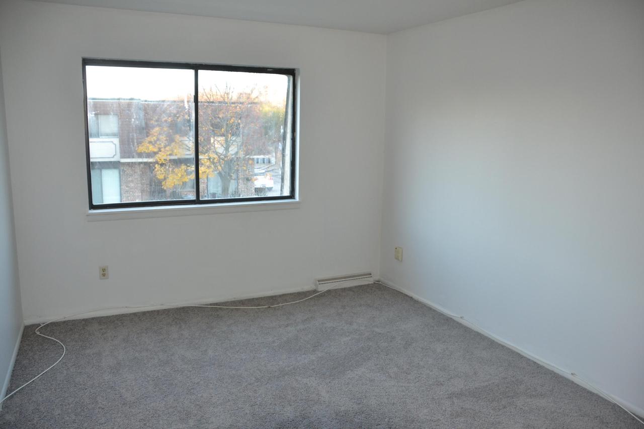 6267 West Port AVENUE