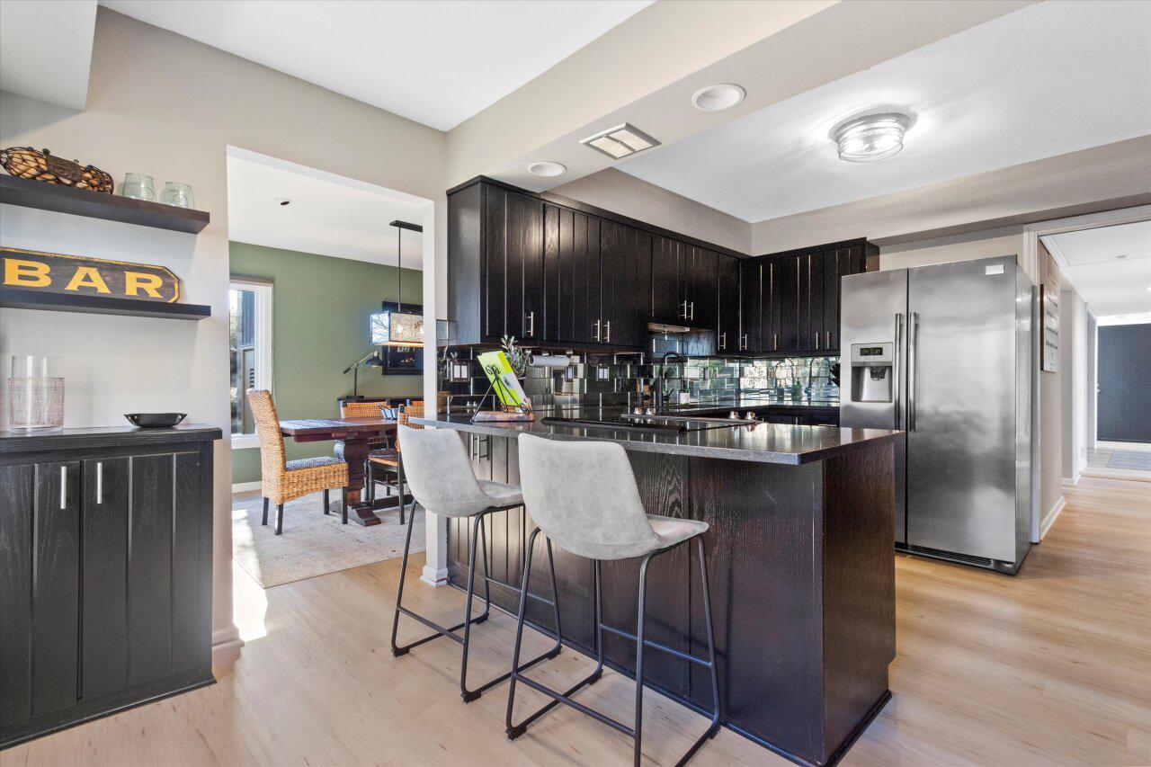 1 Deepwood DRIVE B-1