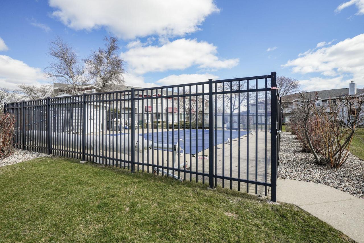 6611 Mariner DRIVE 8