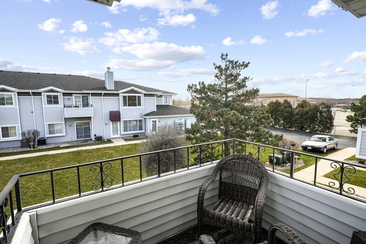 6611 Mariner DRIVE 8