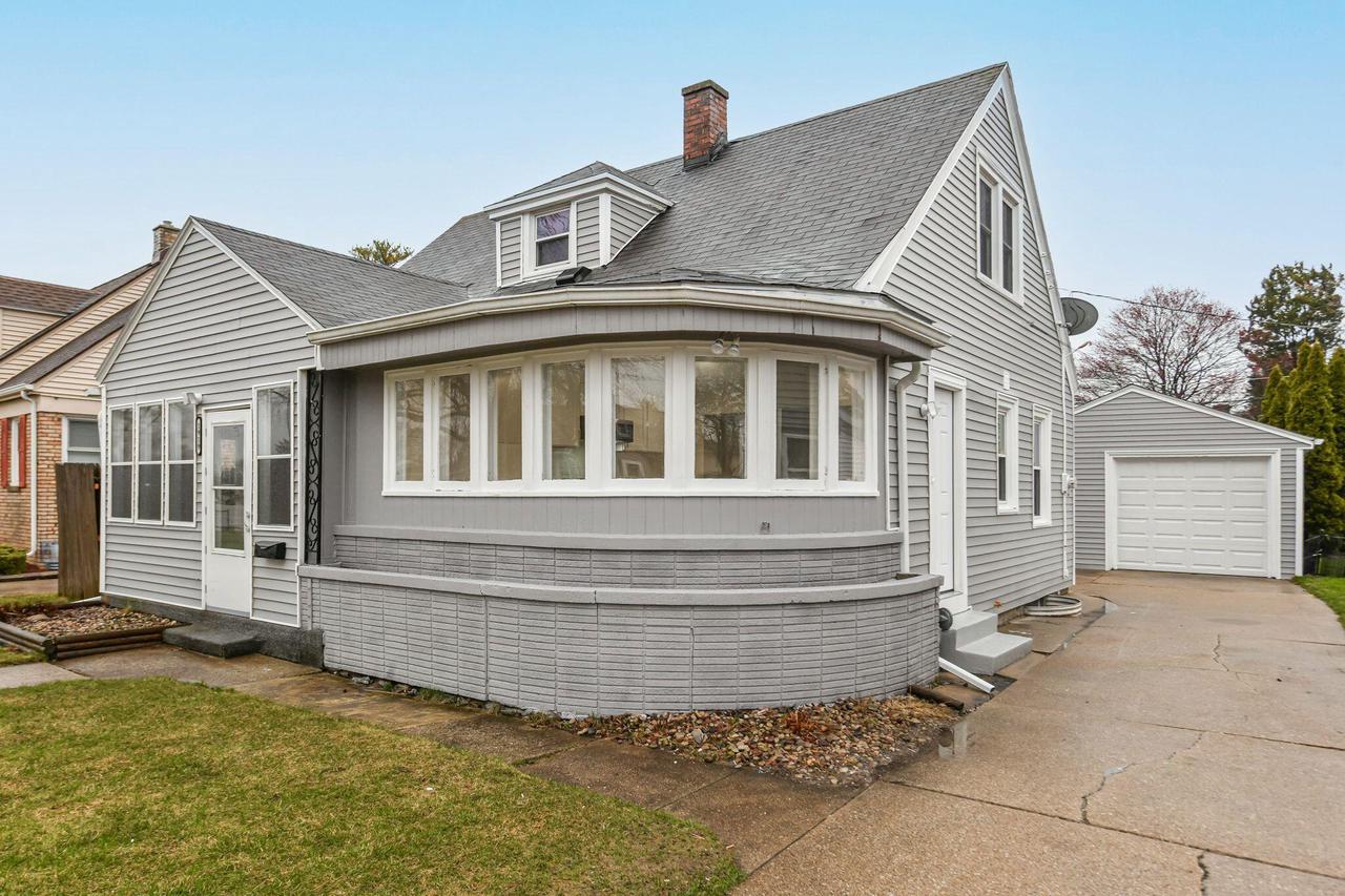 1919 Jerome BOULEVARD