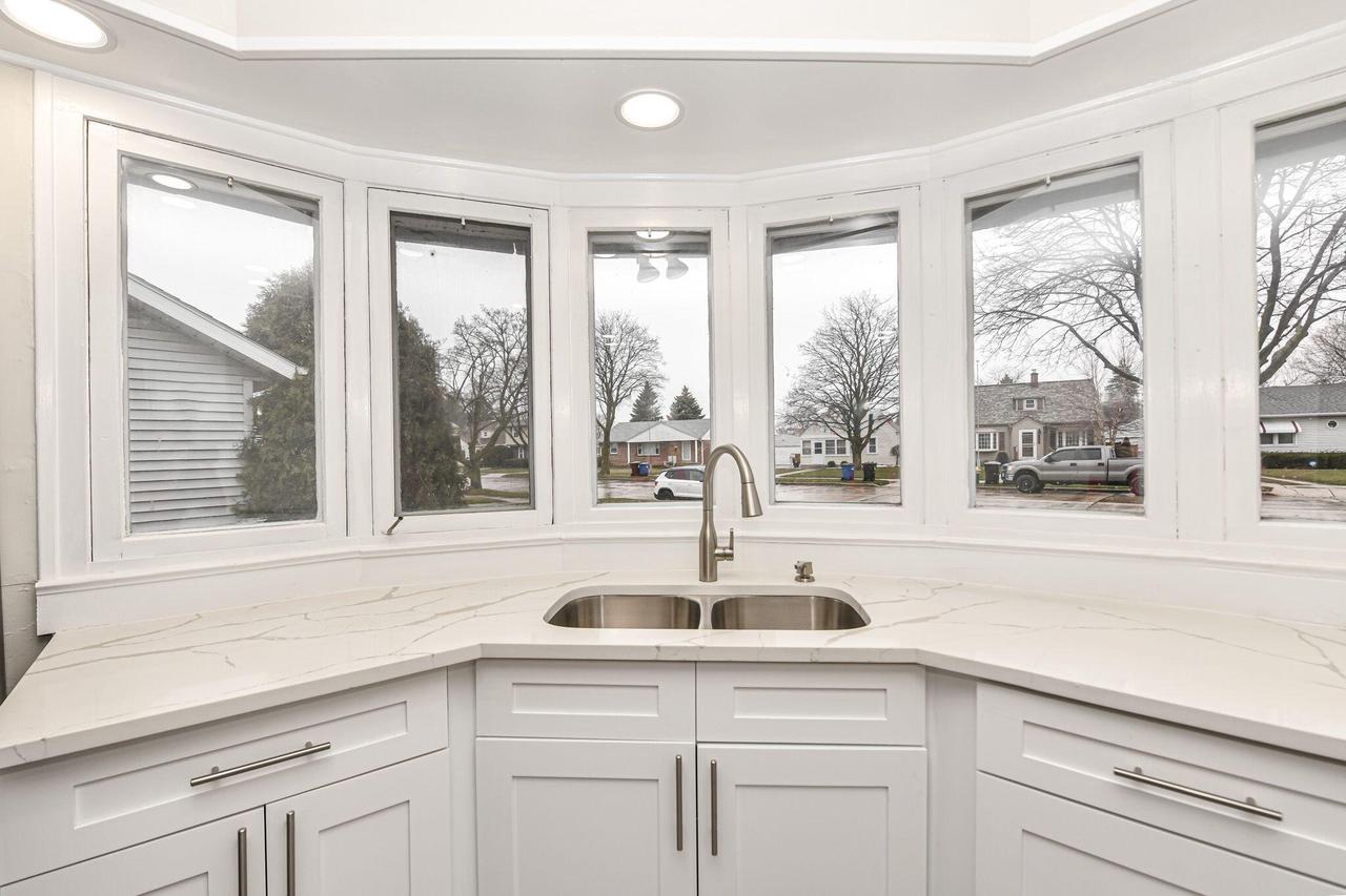 1919 Jerome BOULEVARD