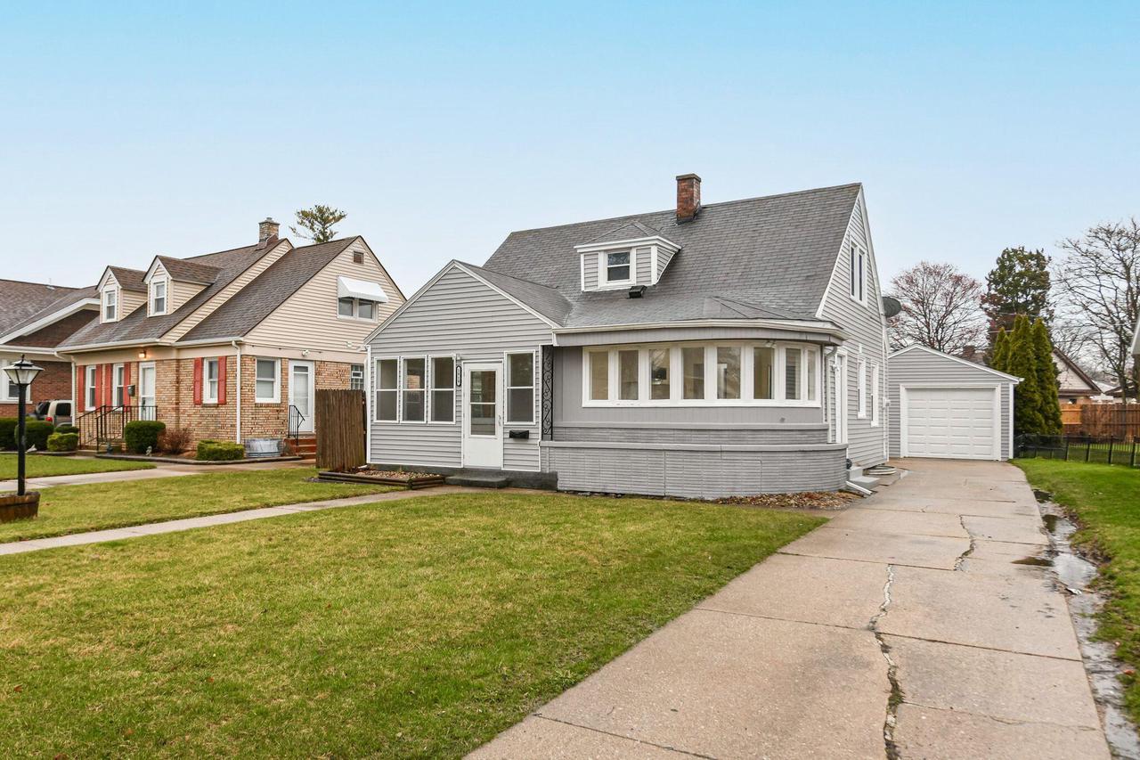 1919 Jerome BOULEVARD